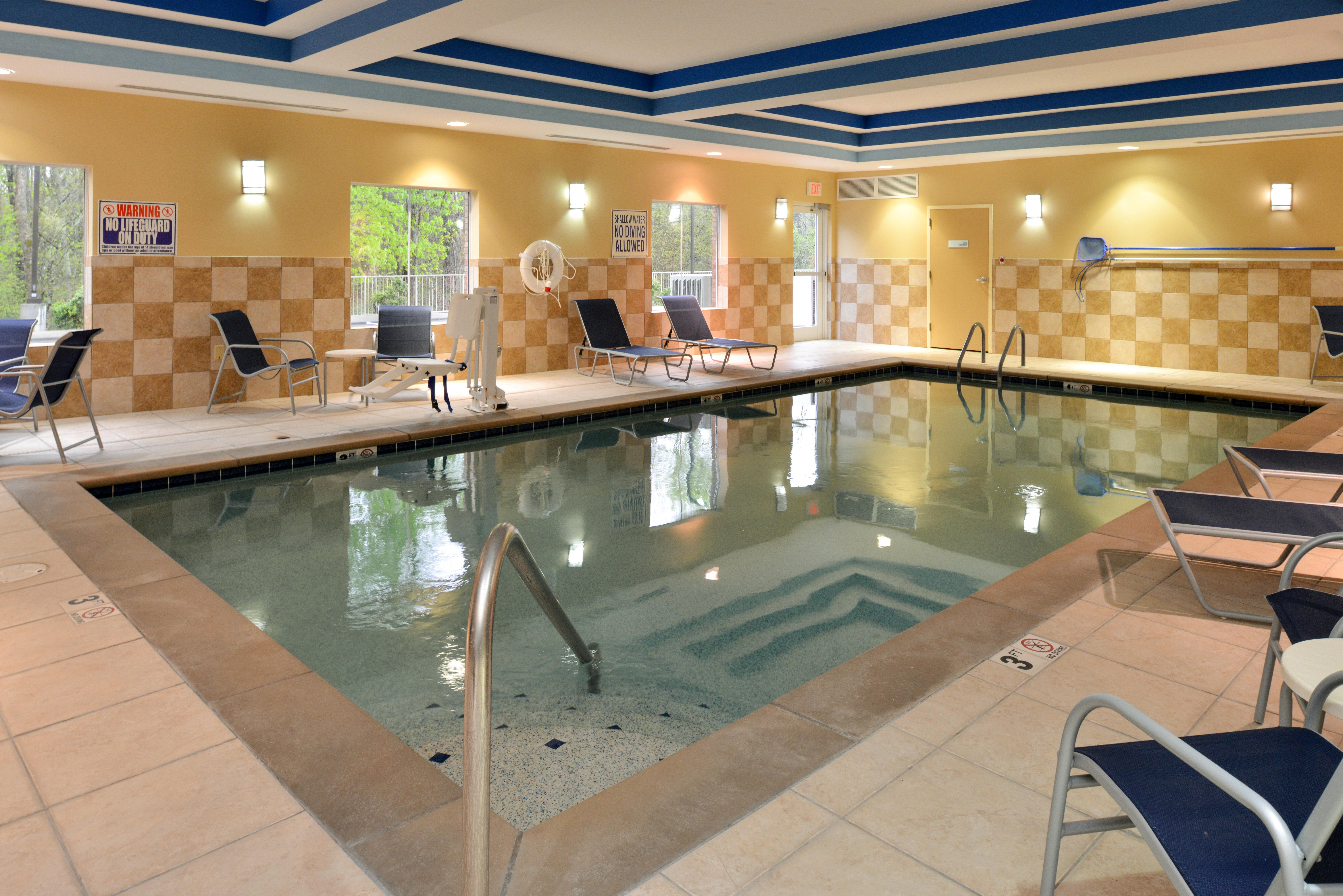 Holiday Inn Express Columbia By Ihg Exterior photo