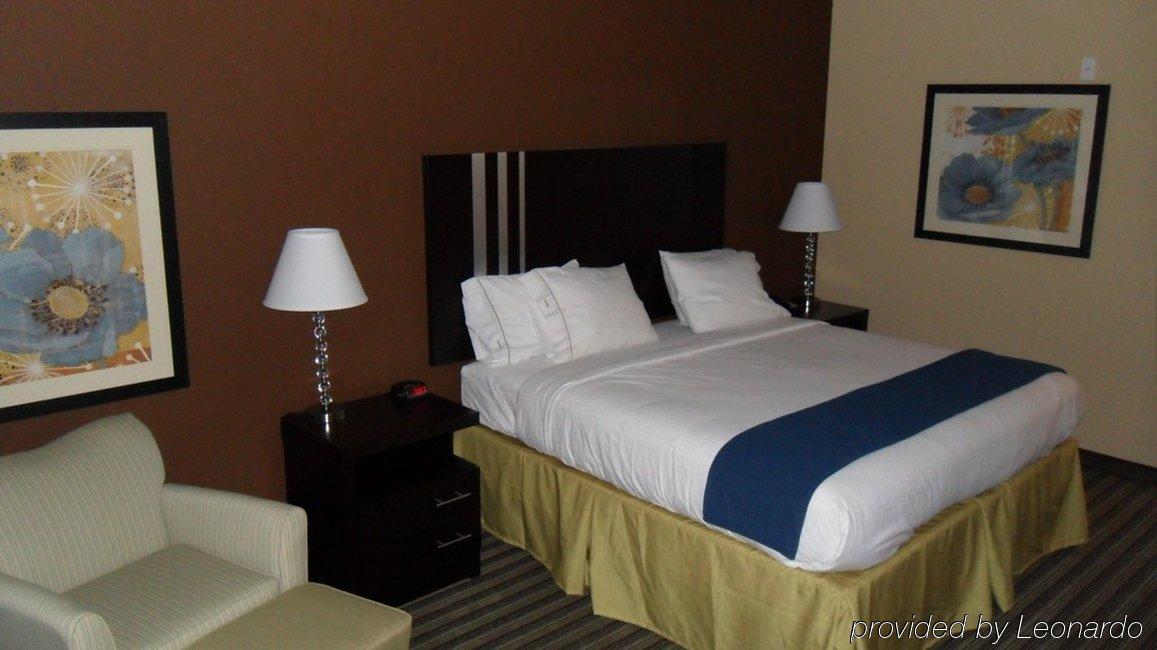 Holiday Inn Express Columbia By Ihg Room photo