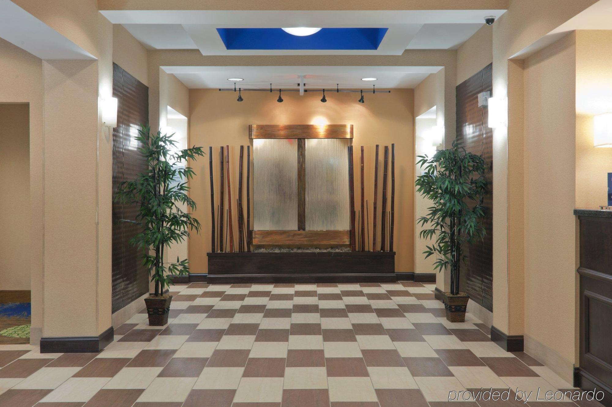 Holiday Inn Express Columbia By Ihg Interior photo